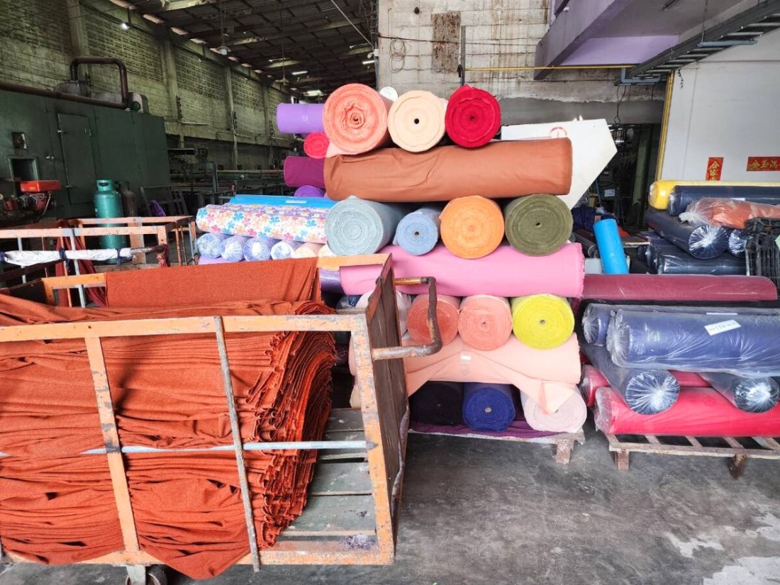 โรงงานขายส่งผ้าฝ้ายสี